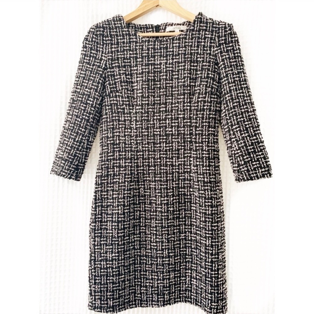 Retro black and white sheath dress